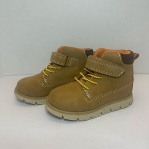 OshKosh B’Gosh Toddler Tan Boots with Yellow Laces